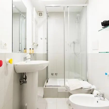 Cairoli Interno 9a - La Sapienza - Termini Station Apartment