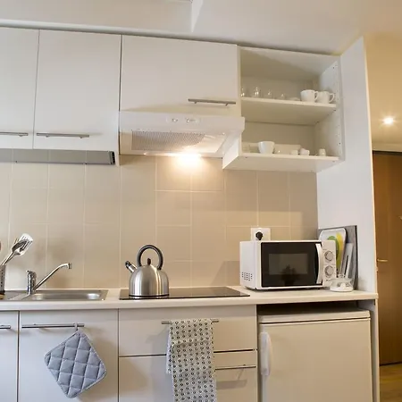 Apartment Cairoli Interno 9a - La Sapienza - Termini Station Rome
