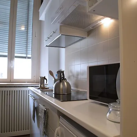 Apartment Cairoli Interno 9a - La Sapienza - Termini Station