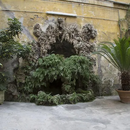 Cairoli Interno 9a - La Sapienza - Termini Station Apartment